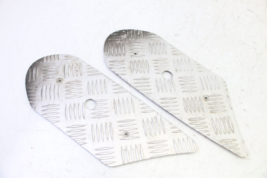 photo de FLOOR PANEL RUBBER PEUGEOT STREETZONE I 2T 50 (2018 - 2020) - Alternative perspective