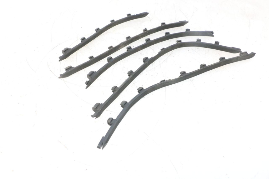 photo de FLOOR PANEL RUBBER PIAGGIO VESPA PRIMAVERA 2T 50 (2013 - 2018) - Main view
