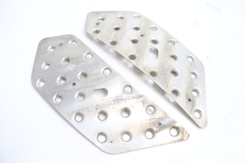 photo de FLOOR PANEL RUBBER PEUGEOT VIVACITY 50 (2004 - 2009) - Main view
