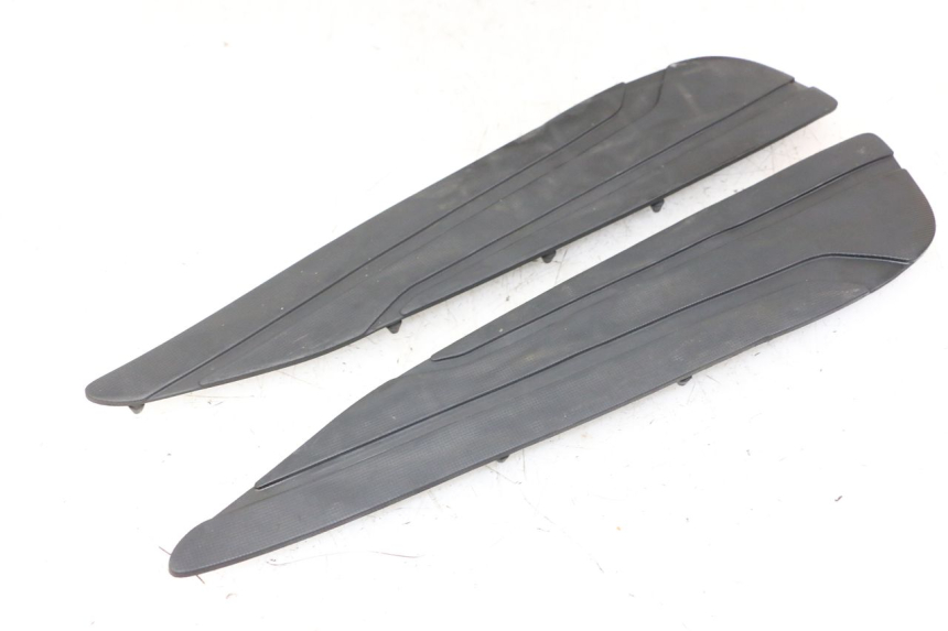 photo de FLOOR PANEL RUBBER YAMAHA X-MAX XMAX ABS 250 (2010 - 2012) - Main view