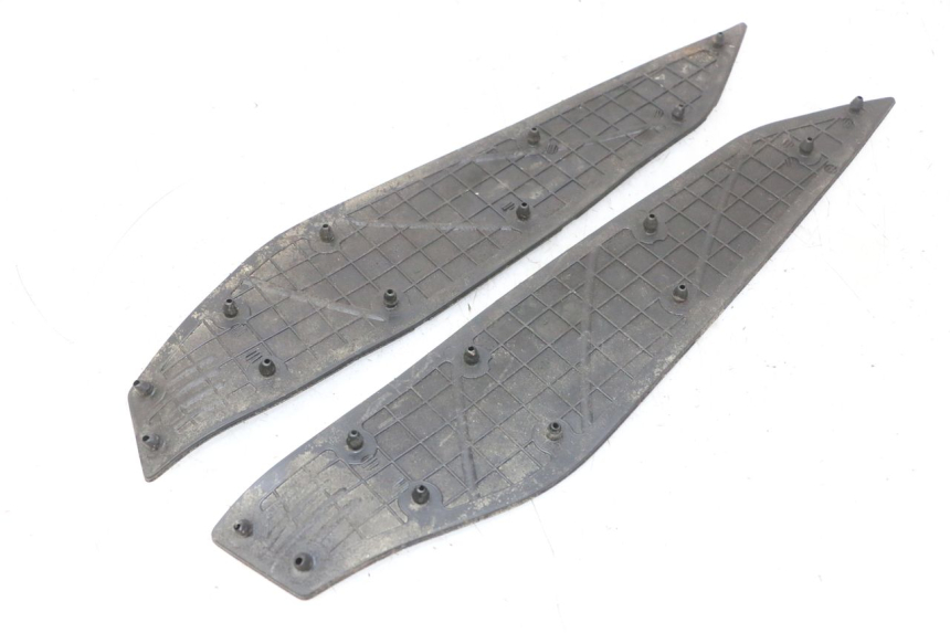 photo de FOOTBOARD MAT YAMAHA X-MAX XMAX 250 (2006 - 2009) - Alternative perspective