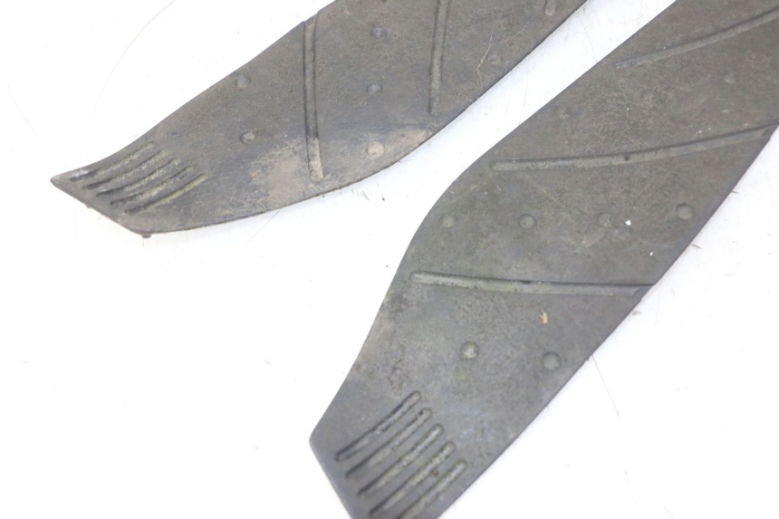 photo de FOOTBOARD MAT YAMAHA X-MAX XMAX 250 (2006 - 2009) - Product overview