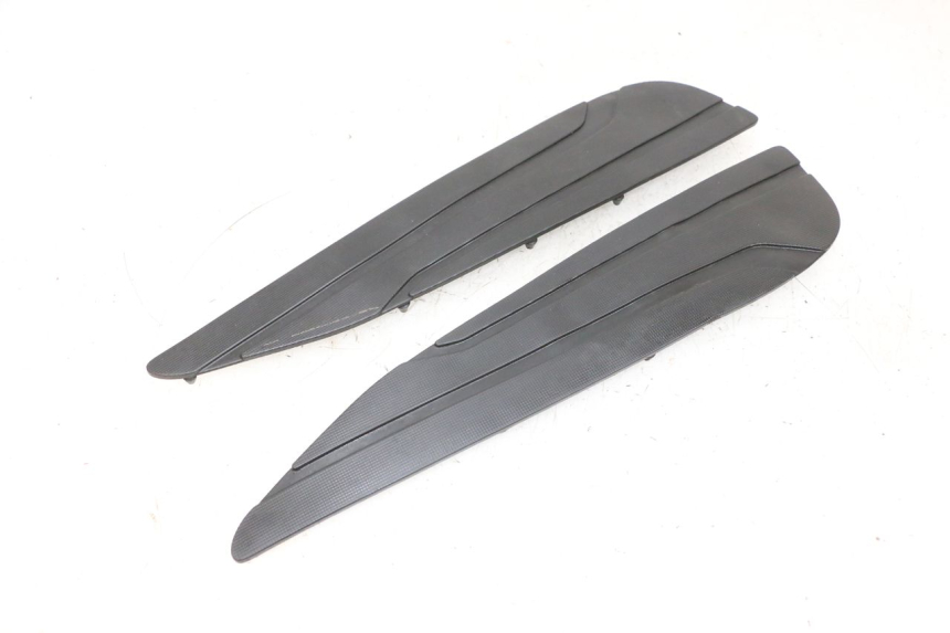 photo de FOOTBOARD MAT YAMAHA X-MAX XMAX 125 (2010 - 2013) - Main view