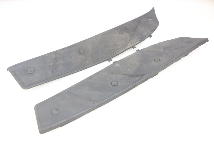 photo de FOOTBOARD MAT PIAGGIO X9 EVOLUTION 250 (2003 - 2007) - Main view