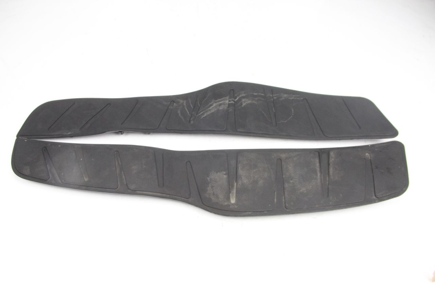 photo de FLOOR PANEL RUBBER PIAGGIO XEVO - X EVO 125 (2007 - 2017) - Main view