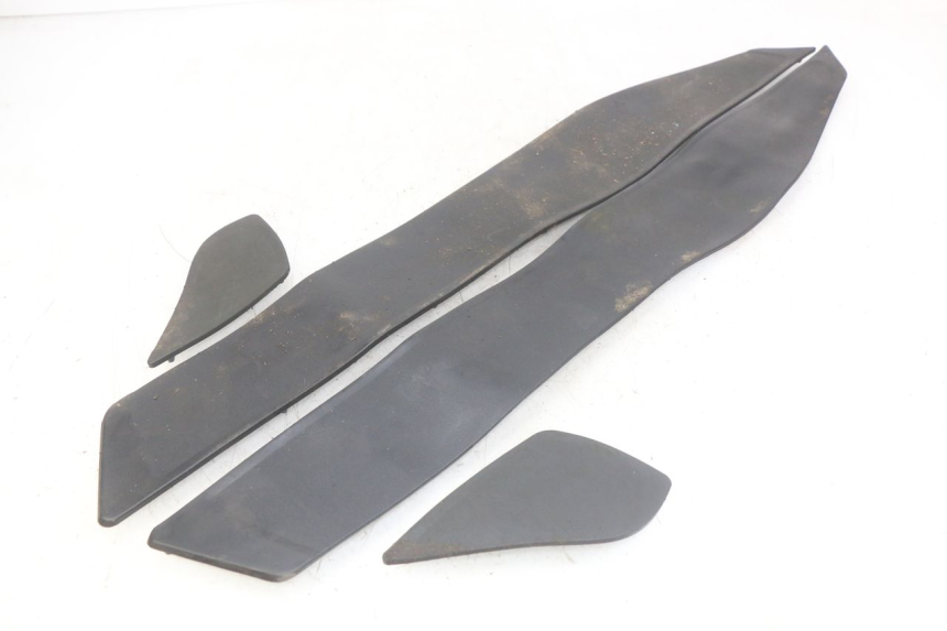 photo de FOOTBOARD MAT YAMAHA YP MAJESTY 400 (2004 - 2008) - Main view