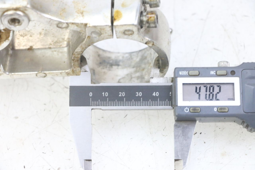 photo de YOKES FORK CCR DIRT BIKE 125 - Technical close-up