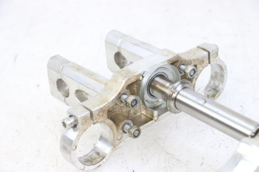 photo de YOKES FORK CCR DIRT BIKE 125 - Fixing points details