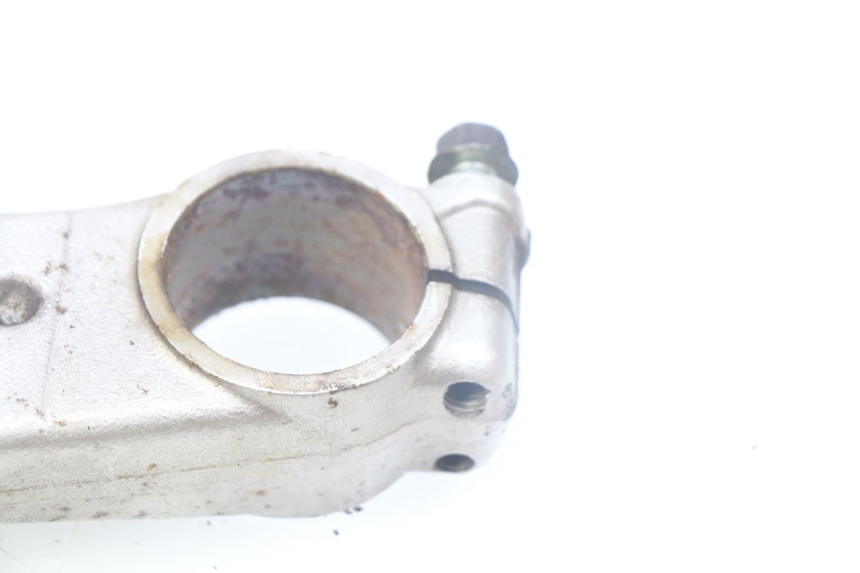 photo de LOWER FORK PLATE SUZUKI GSF S BANDIT 600 (2000 - 2004) - Technical close-up