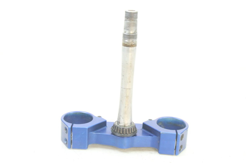 photo de BOTTOM FORK YOKE YAMAHA YZ 125 (2006 - 2016) - Surface and material condition