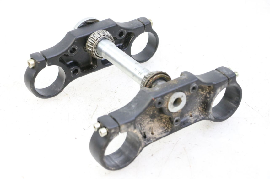 photo de FORK HEAD APOLLO RFZ 125 - Fixing points details