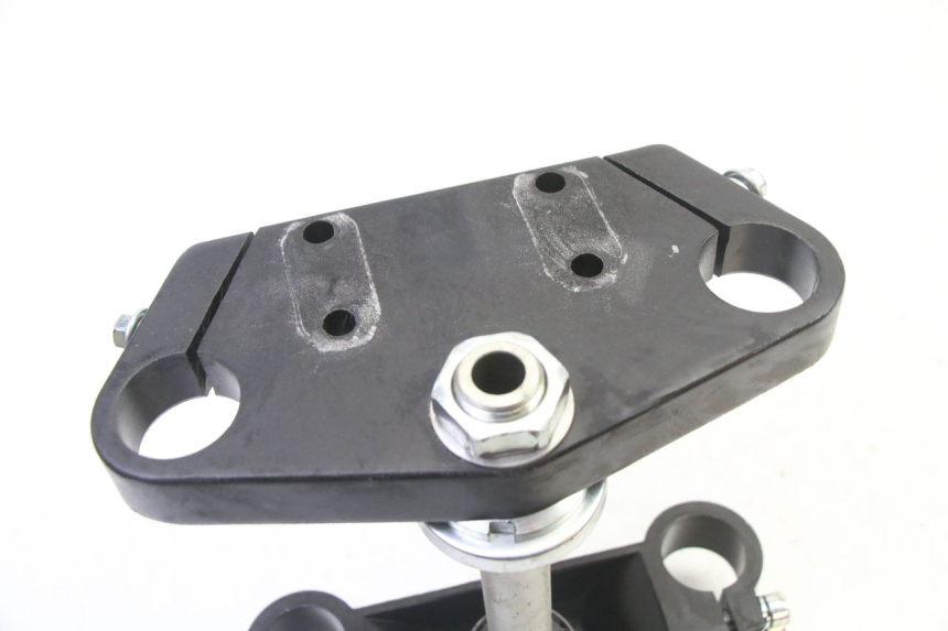 photo de FORK HEAD APOLLO RFZ 125 - Component detail