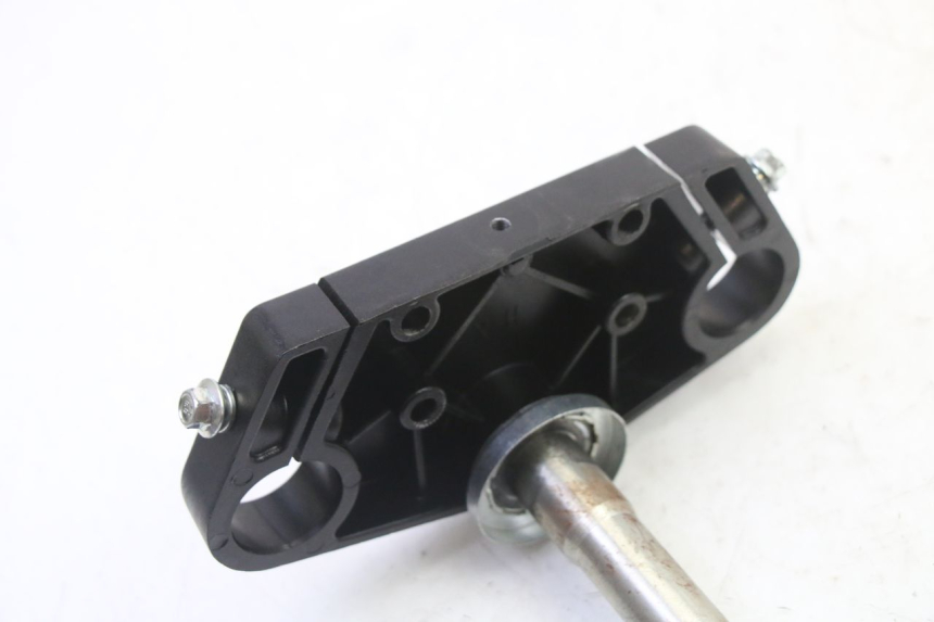 photo de FORK HEAD APOLLO RFZ 125 - Fixing points details