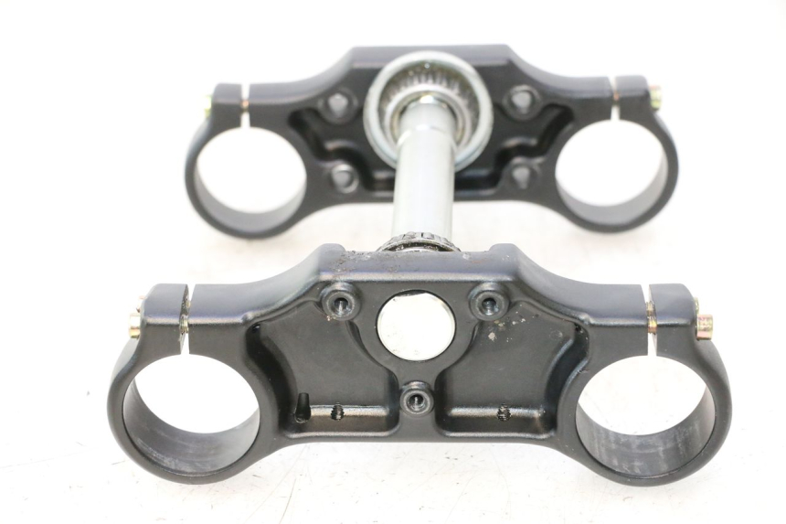 photo de FORK HEAD APOLLO RFZ 150 - Fixing points details