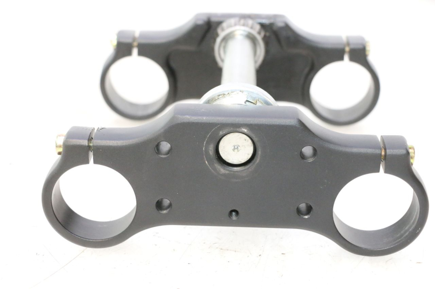 photo de FORK HEAD APOLLO RFZ 150 - Markings and original references