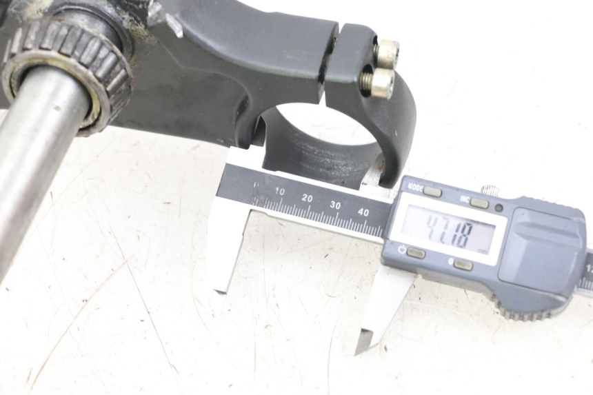 photo de YOKES FORK APOLLO RFZ 140 - Zoom on usage condition