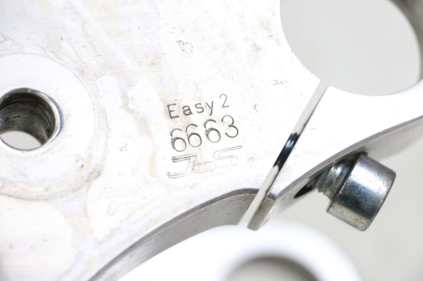 photo de YOKES FORK HARLEY DAVIDSON SPORTSTER XL CUSTOM 1200 (2003 - 2004) - Markings and original references