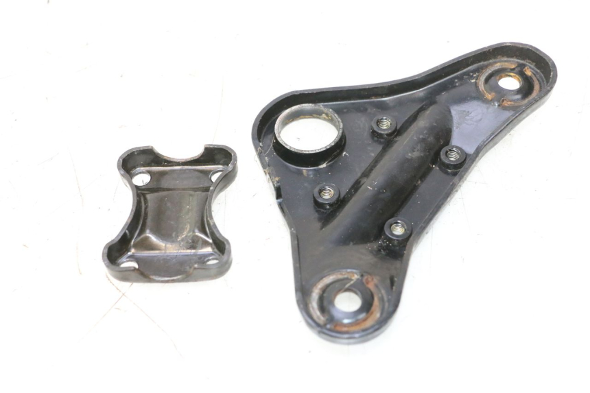photo de UPPER FORK YOKE PEUGEOT 103 SPX CLIP 50 (1989 - 1992) - Zoom on usage condition