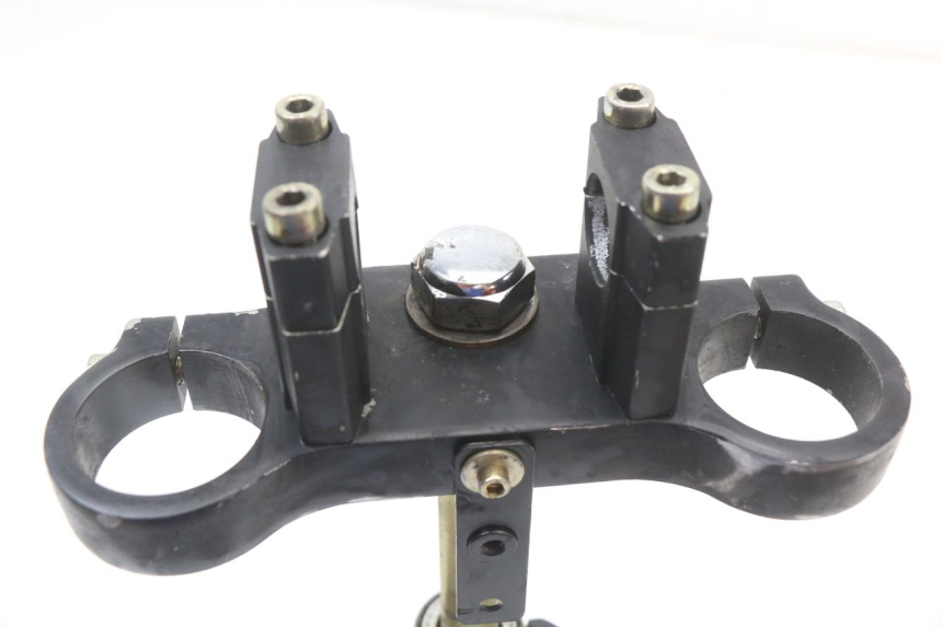 photo de UPPER FORK YOKE ORION AGB37 CRF1 DIRT BIKE 140 - Technical close-up