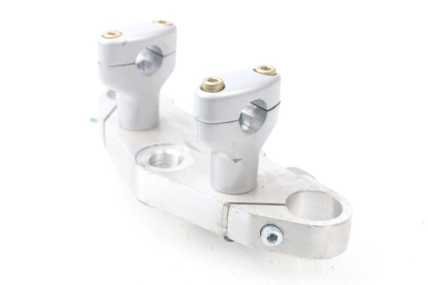 photo de UPPER FORK YOKE HYOSUNG AQUILA GV 125 (2009 - 2016) - Technical close-up