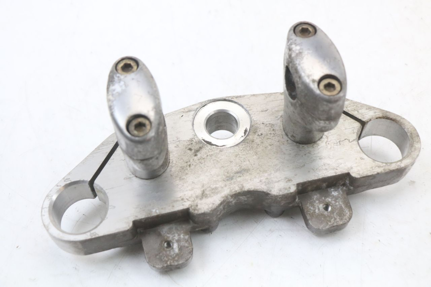 photo de UPPER FORK YOKE HYOSUNG GV AQUILA 125 (2000 - 2009) - Main view