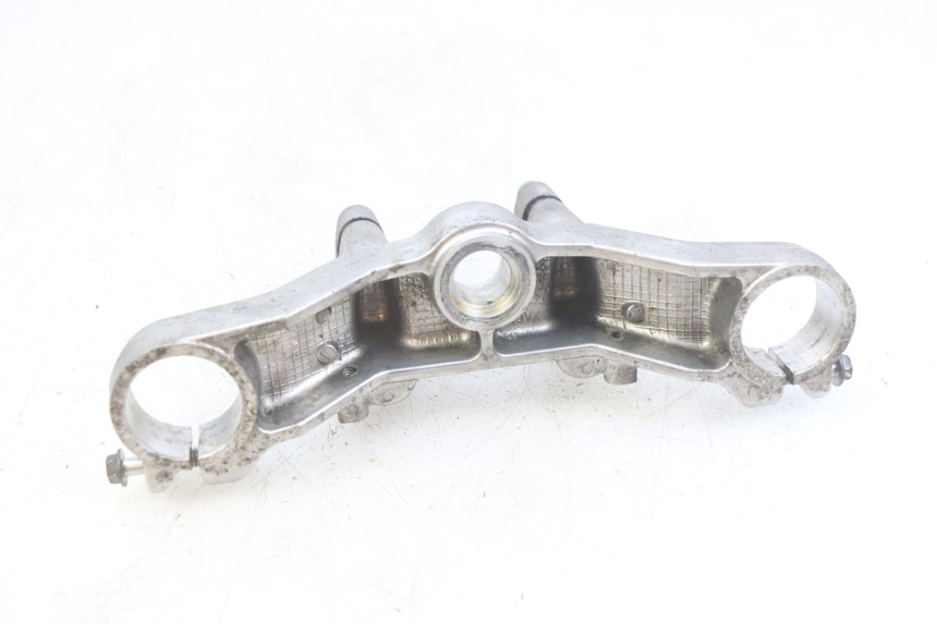 photo de UPPER TRIPLE CLAMP SUZUKI BURGMAN 650 (2002 - 2004) - Alternative perspective