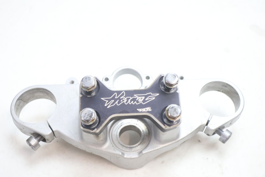 photo de UPPER FORK YOKE HONDA CB F HORNET 600 (2005 - 2006) - Component detail