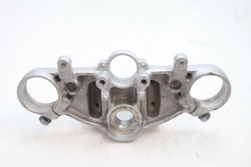 photo de UPPER FORK YOKE HONDA CB F HORNET 600 (2005 - 2006) - Alternative perspective