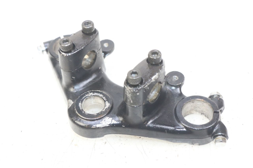 photo de UPPER TRIPLE CLAMP HONDA CM 125 (1983 - 2003) - Technical close-up