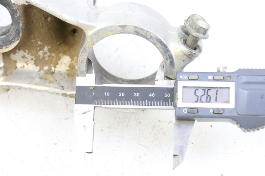 photo de UPPER FORK YOKE HONDA CR 125 (1989 - 1991) - Zoom on usage condition