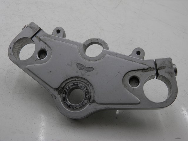 photo de UPPER FORK YOKE DAELIM VJ ROADWIN 125 (2008 - 2010) - Main view