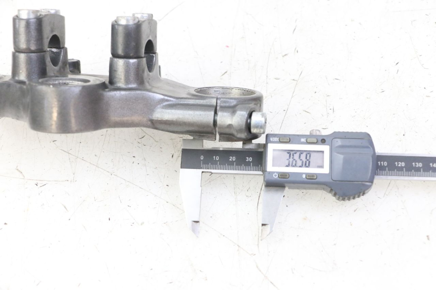 photo de UPPER FORK YOKE DERBI SENDA R X-TREME 50 (2006 - 2010) - Component detail