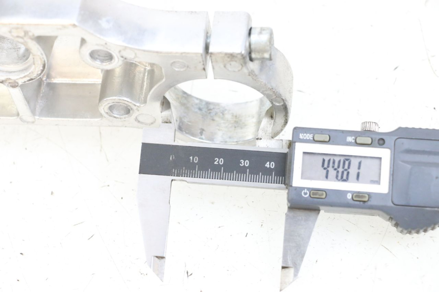 photo de UPPER FORK YOKE CCR DIRT BIKE 125 - Component detail