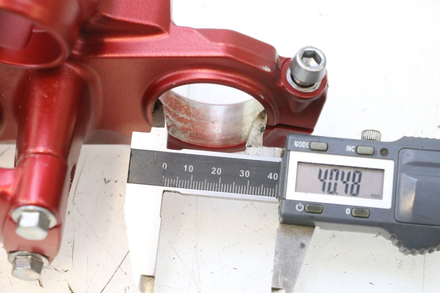 photo de UPPER FORK YOKE KAWASAKI ER-6 ER6 N 650 (2005 - 2009) - Component detail