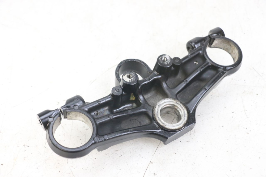 photo de UPPER TRIPLE CLAMP YAMAHA FJ 3CX 1200 (1986 - 1996) - Alternative perspective