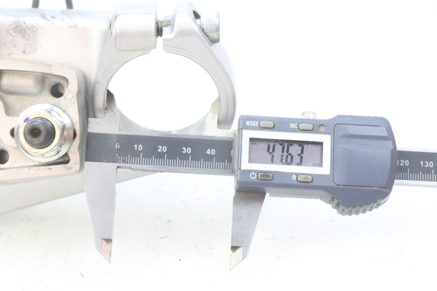 photo de UPPER FORK YOKE YAMAHA FJR ABS 1300 (2016 - 2020) - Component detail