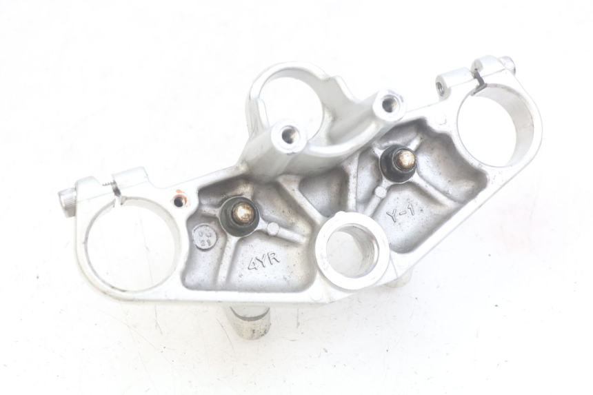 photo de UPPER TRIPLE CLAMP YAMAHA FZS FAZER 600 (1998 - 2001) - Zoom on usage condition