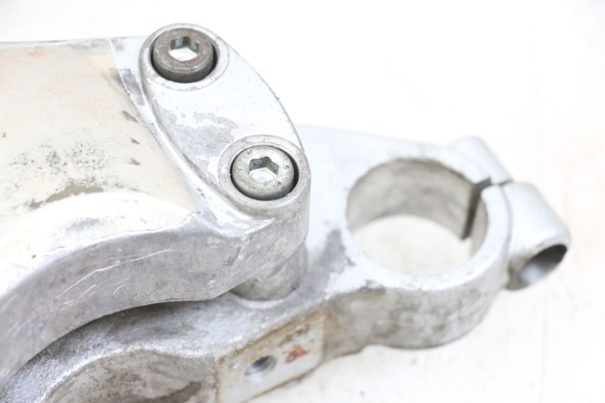 photo de UPPER FORK YOKE HYOSUNG GF 125 (2001 - 2005) - Product overview