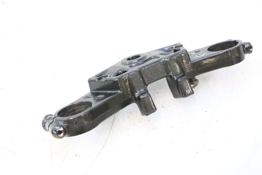 photo de UPPER FORK YOKE KAWASAKI GPX F ZX750F 750 (1986 - 1990) - Fixing points details