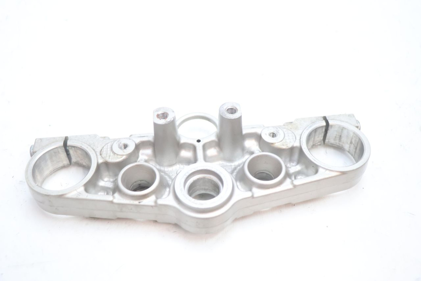 photo de UPPER FORK YOKE SUZUKI GSF N BANDIT 1200 (2001 - 2005) - Technical close-up