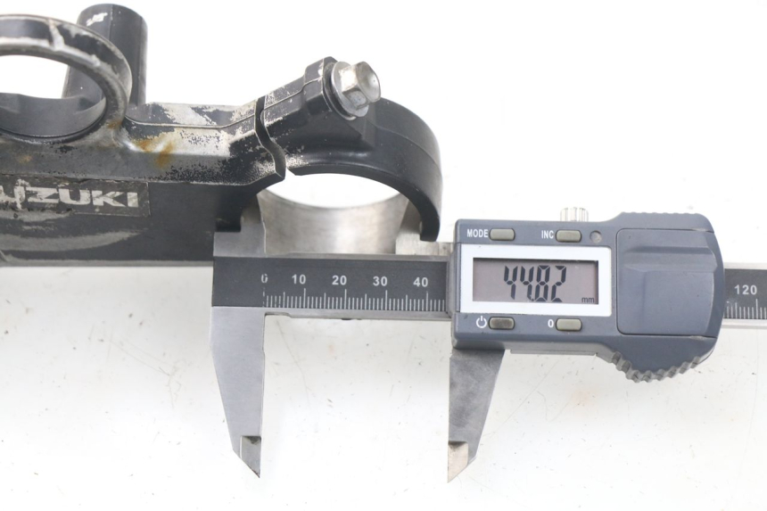 photo de UPPER FORK YOKE SUZUKI GSX-R GSXR 600 (2001 - 2003) - Component detail