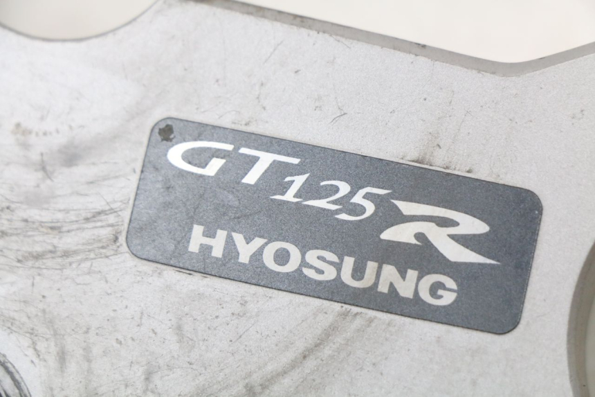 photo de UPPER FORK YOKE HYOSUNG GTR 125 (2006 - 2008) - Component detail