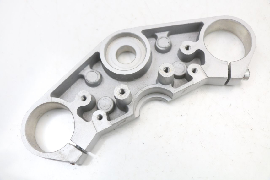 photo de UPPER FORK YOKE HYOSUNG GTR 125 (2006 - 2008) - Alternative perspective