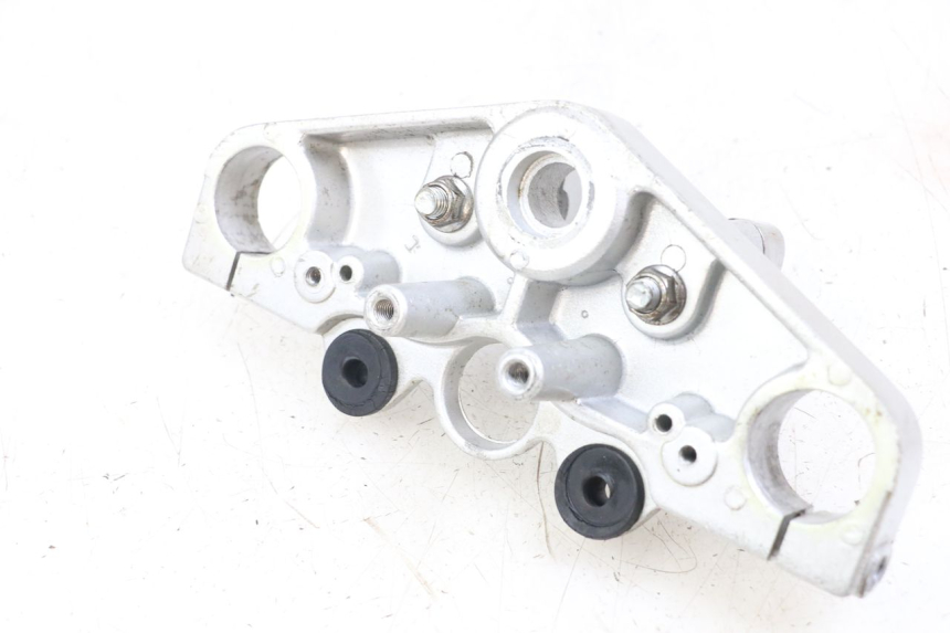 photo de UPPER FORK YOKE JINLUN JL HIGHLANDER 125 (2007 - 2015) - Alternative perspective