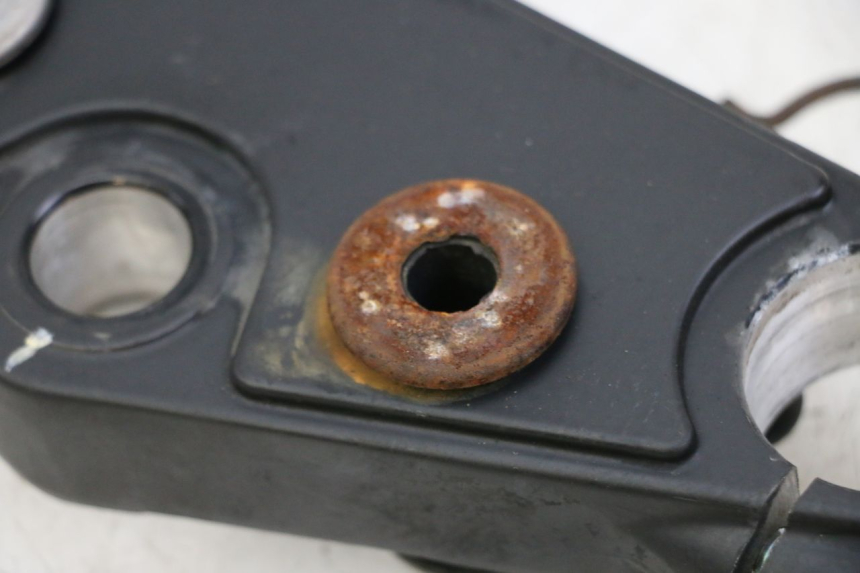 photo de UPPER FORK YOKE KEEWAY K-LIGHT KLIGHT 125 (2018 - 2025) - Surface and material condition