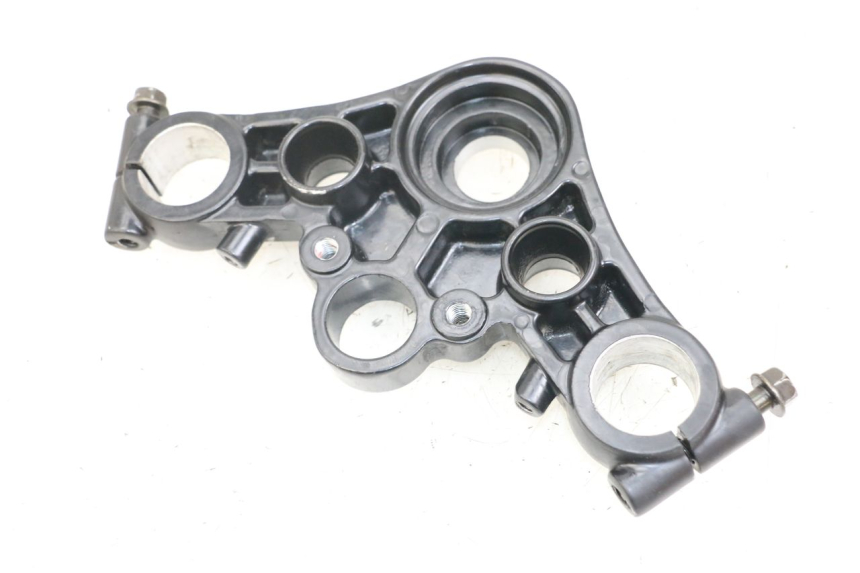 photo de UPPER FORK YOKE KYMCO K-PW K-PIPE 50 (2012 - 2017) - Zoom on usage condition