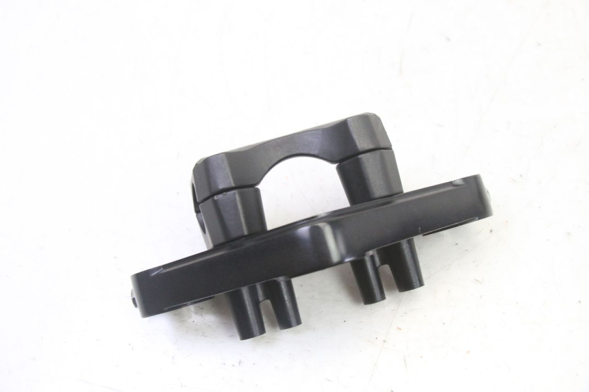 photo de UPPER FORK YOKE KIDEN KD125-G 125 (2018 - 2022) - Alternative perspective