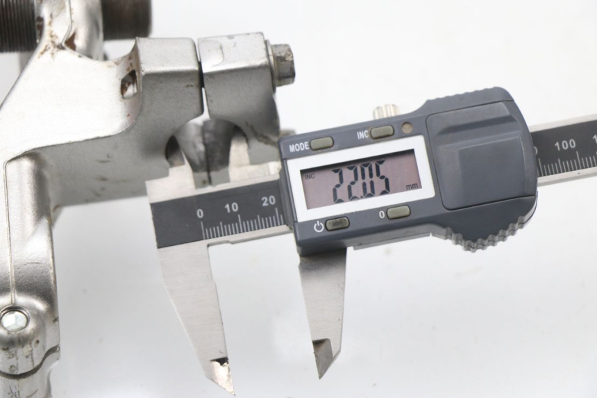 photo de UPPER FORK YOKE KAWASAKI KX 65 (2000 - 2019) - Component detail