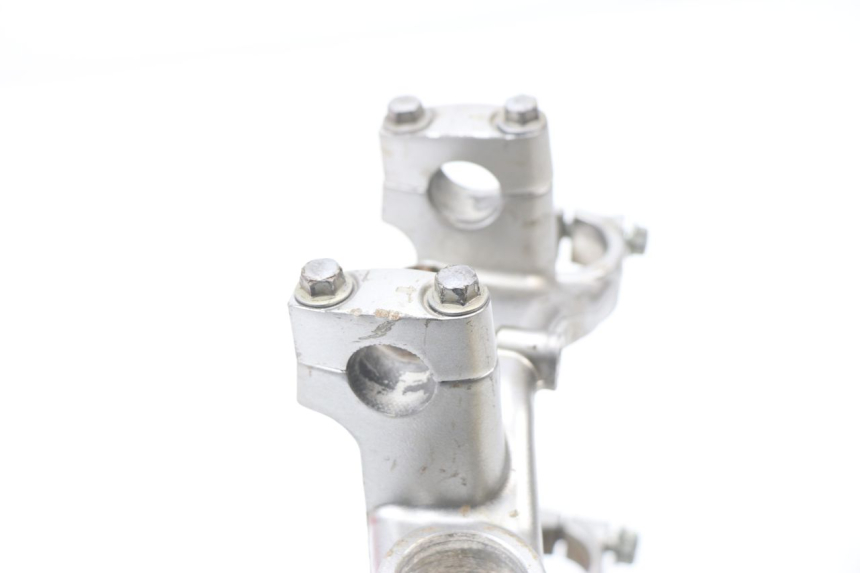 photo de UPPER FORK YOKE KAWASAKI KX 65 (2000 - 2019) - Technical close-up