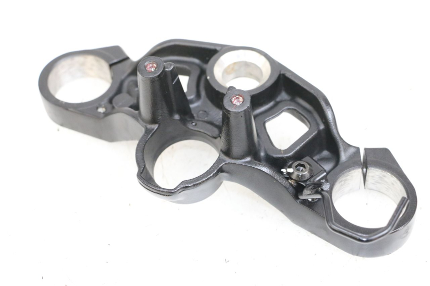 photo de UPPER FORK YOKE KAWASAKI NINJA 400 (2018 - 2023) - Zoom on usage condition